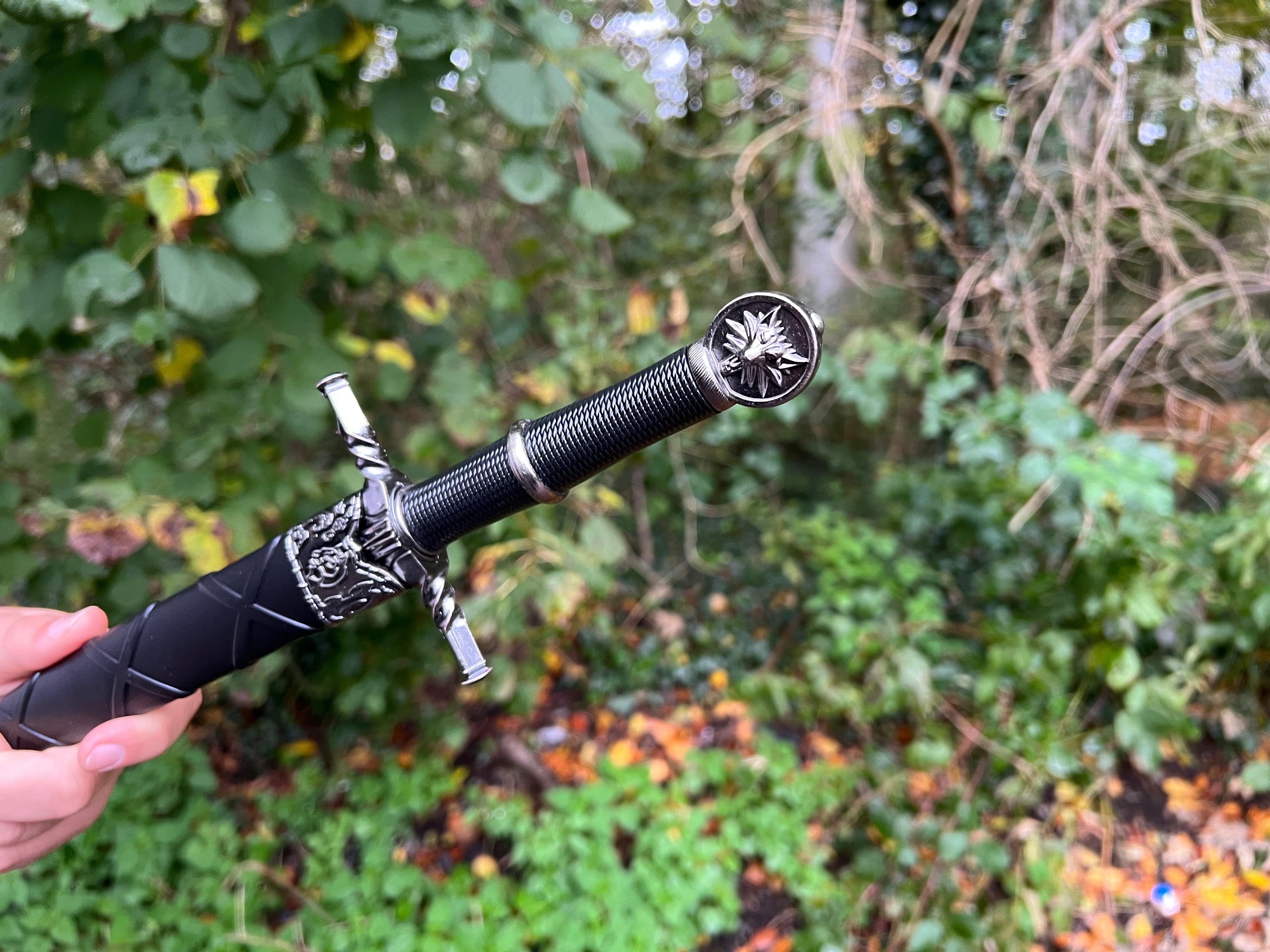 Geralt von Riva Dolch mit Emblem - The Witcher