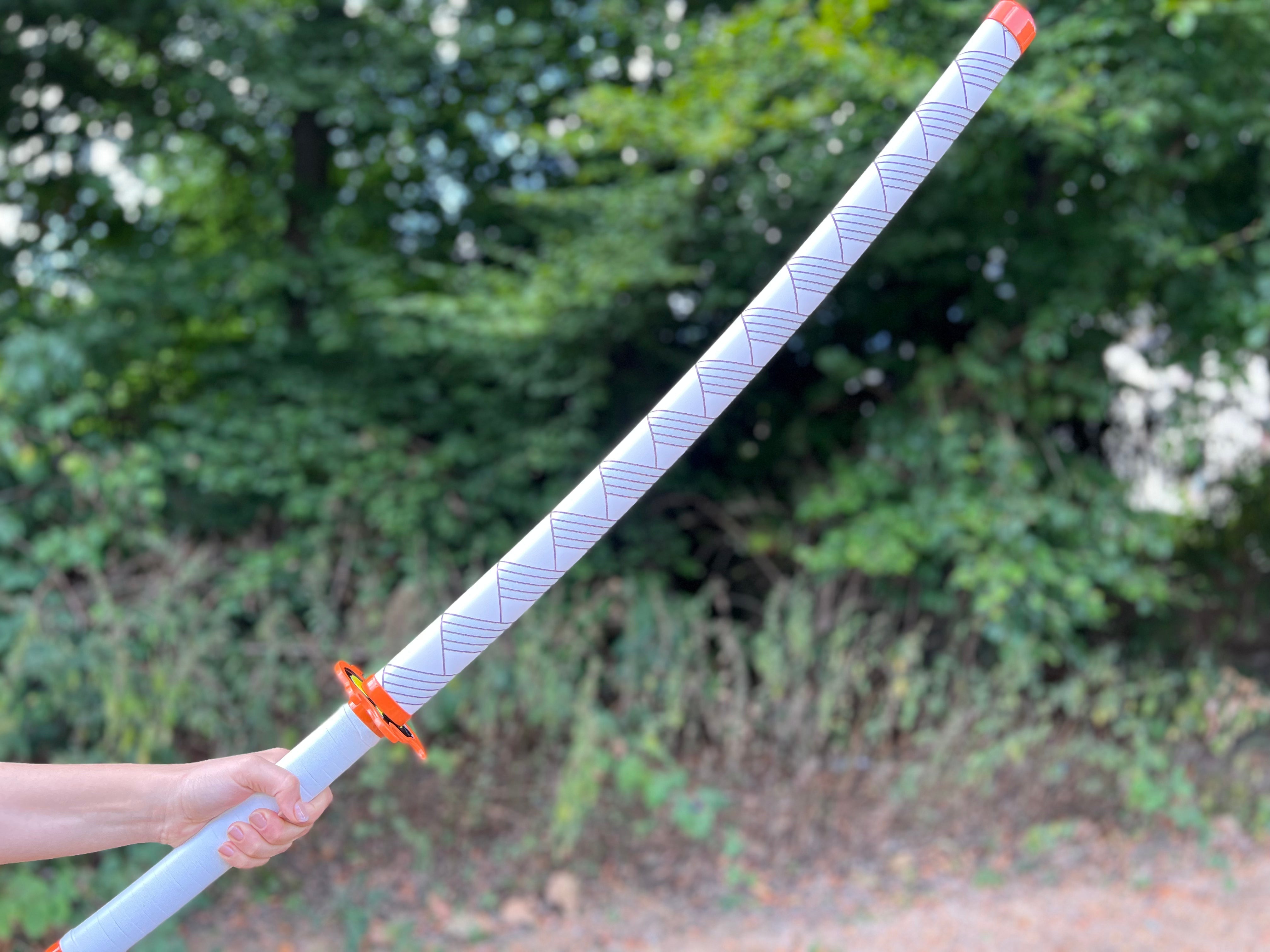 Kyojuro Rengoku Katana mit Bambusklinge - Demon Slayer: Kimetsu No Yaiba (Vorbestellung)