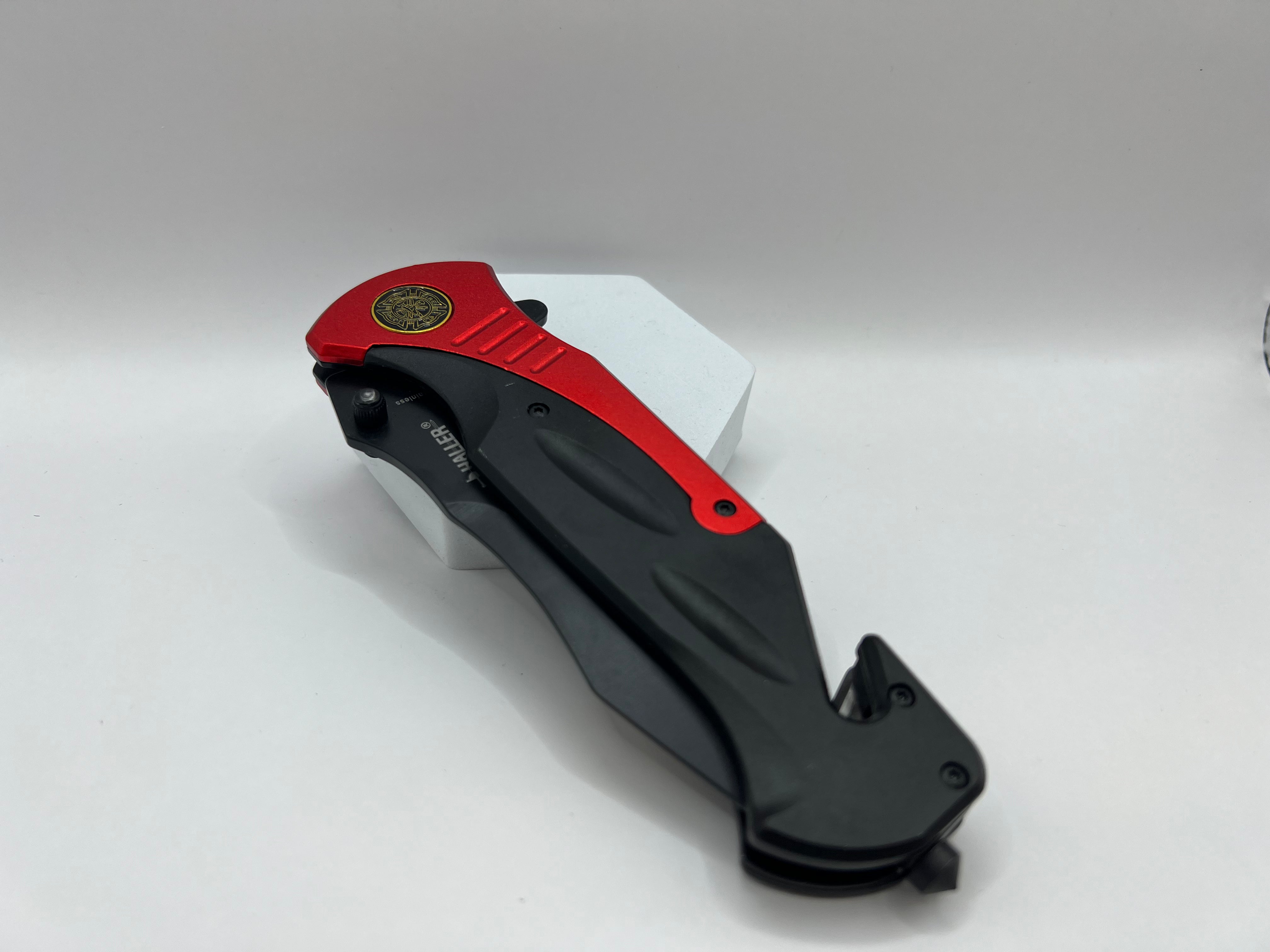Vielseitiges Schwarz beschichtetes Taschenmesser mit Teilwellenschliff