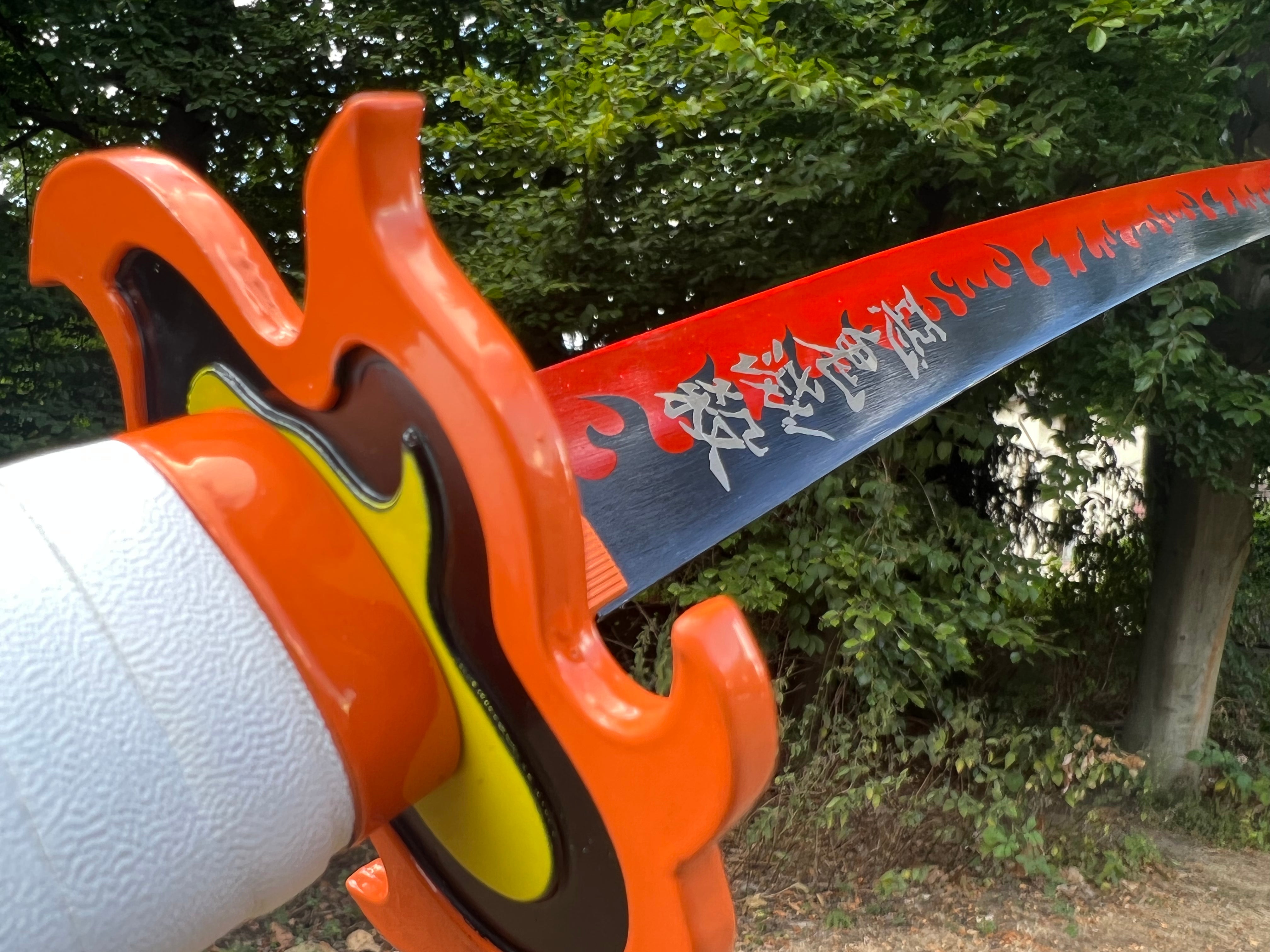 Kyojuro Rengoku Katana mit Bambusklinge - Demon Slayer: Kimetsu No Yaiba (Vorbestellung)