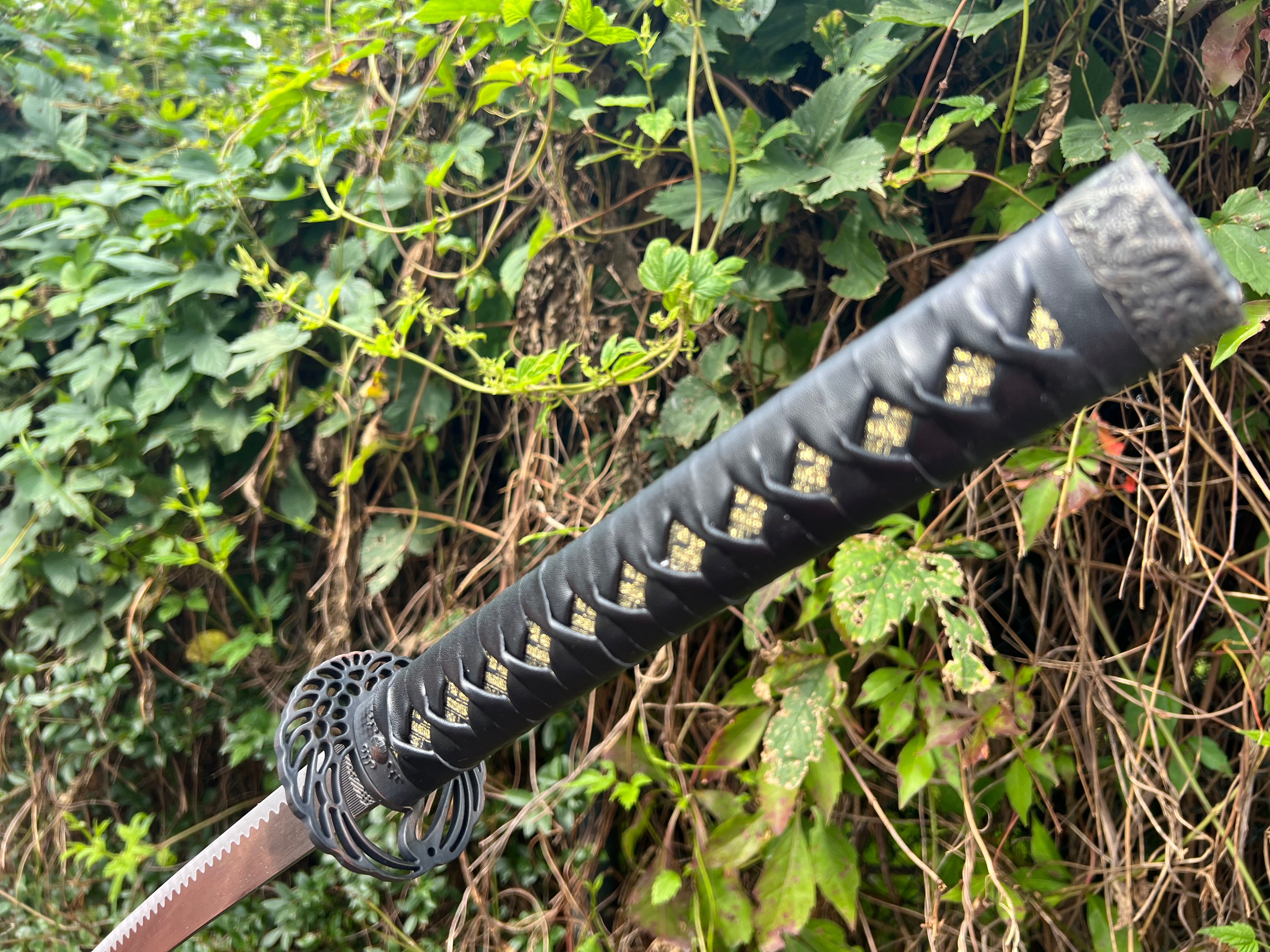 Elegante Katana - Ein Symbol der Stärke und Schönheit