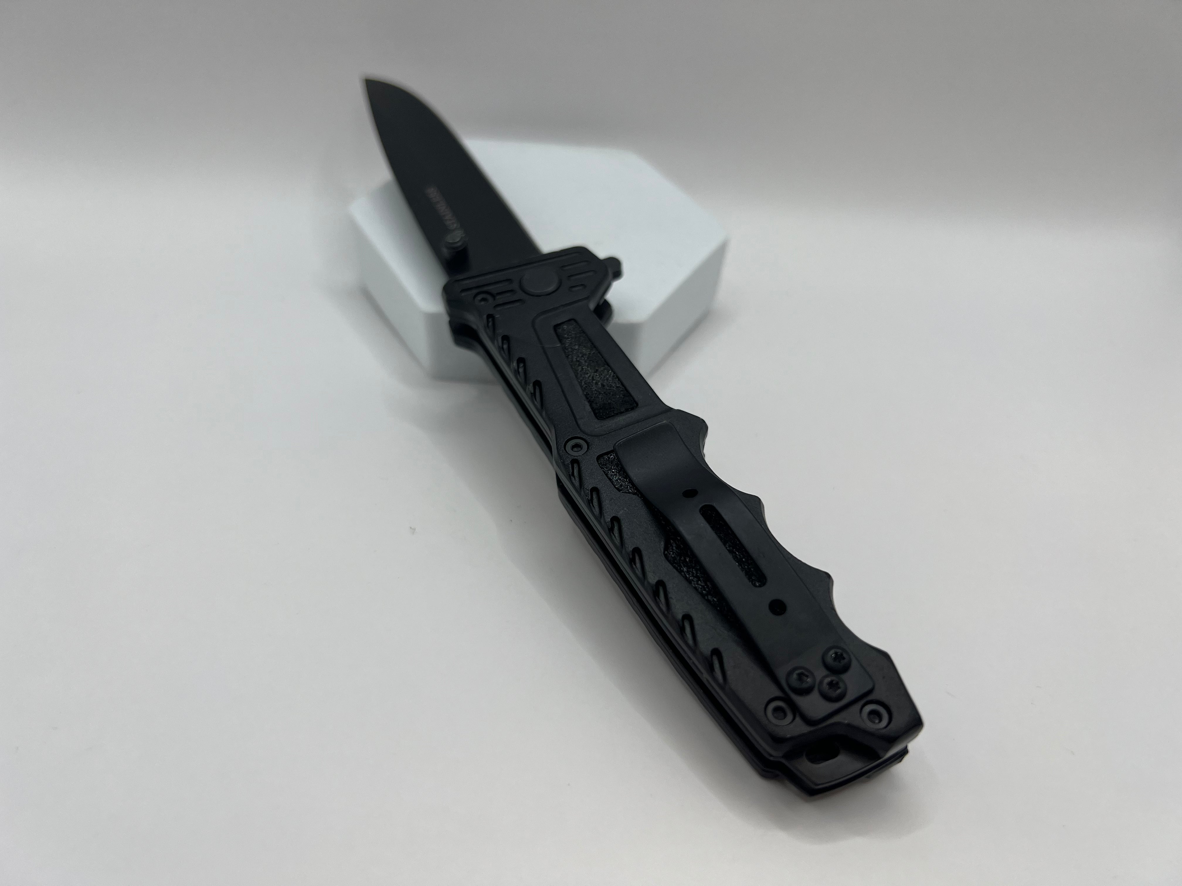 Blackfield Tac-Commander - Kraftvolles Einhandmesser für den anspruchsvollen Einsatz