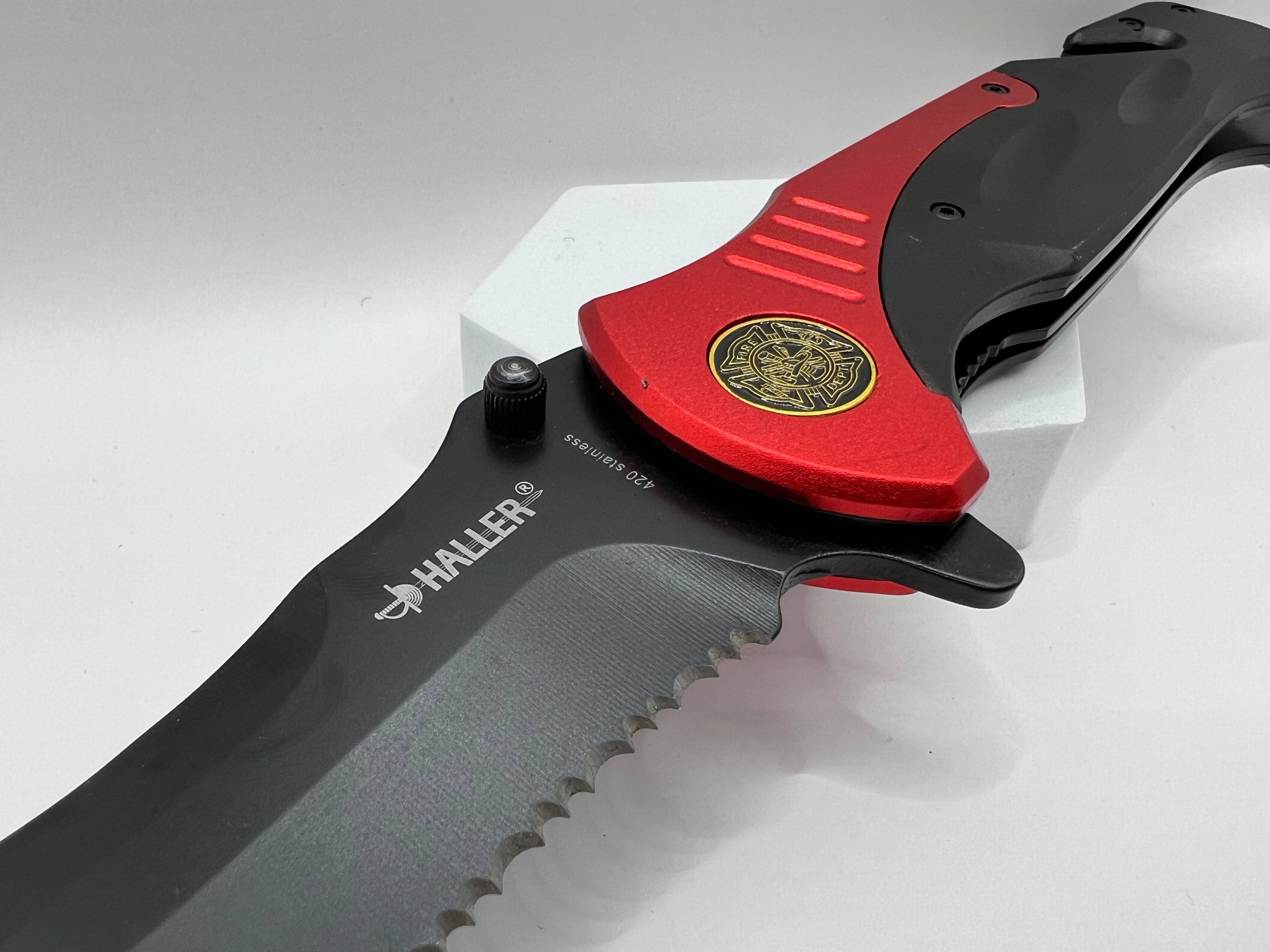 Vielseitiges Schwarz beschichtetes Taschenmesser mit Teilwellenschliff