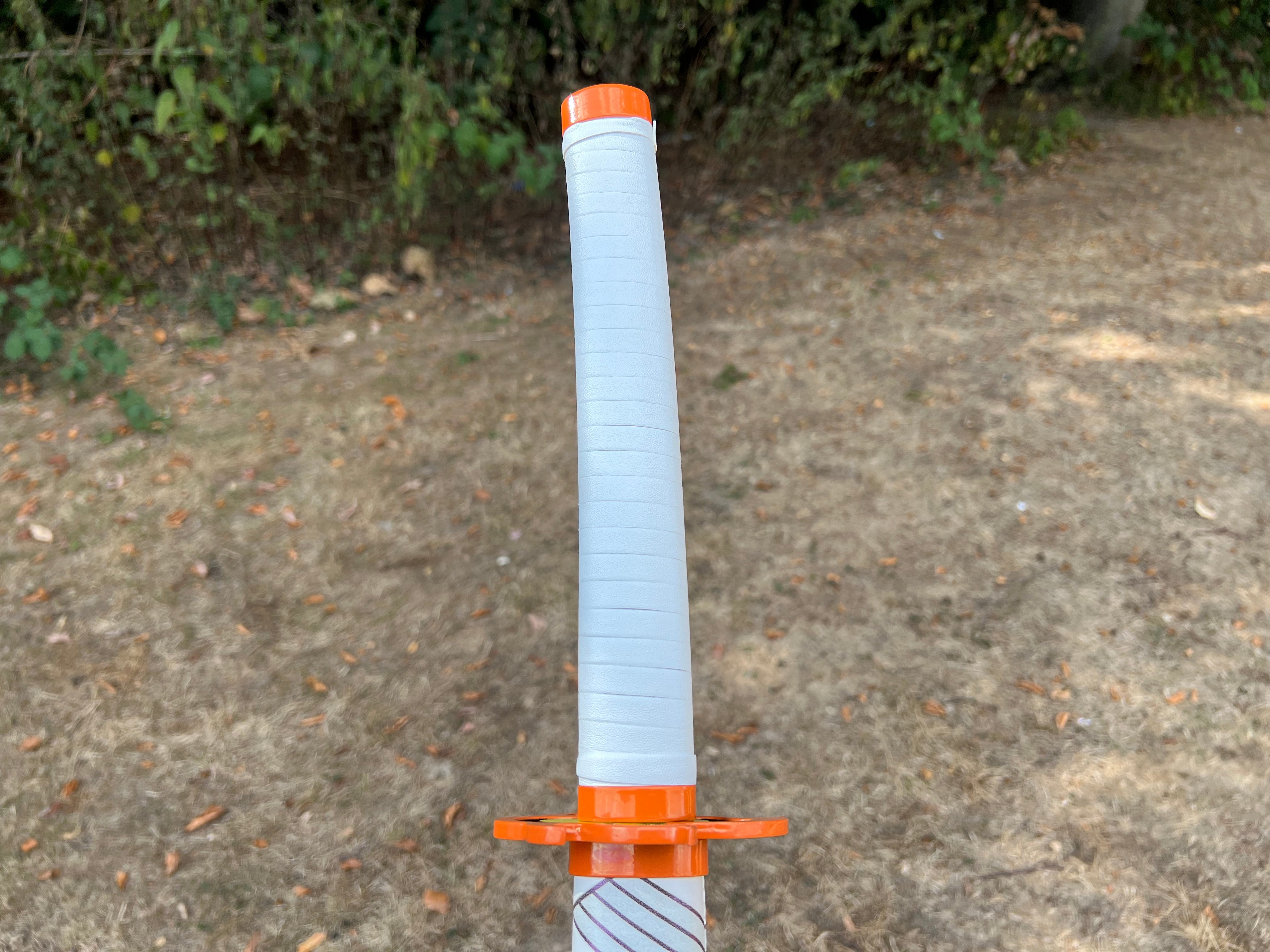 Kyojuro Rengoku Katana mit Bambusklinge - Demon Slayer: Kimetsu No Yaiba (Vorbestellung)