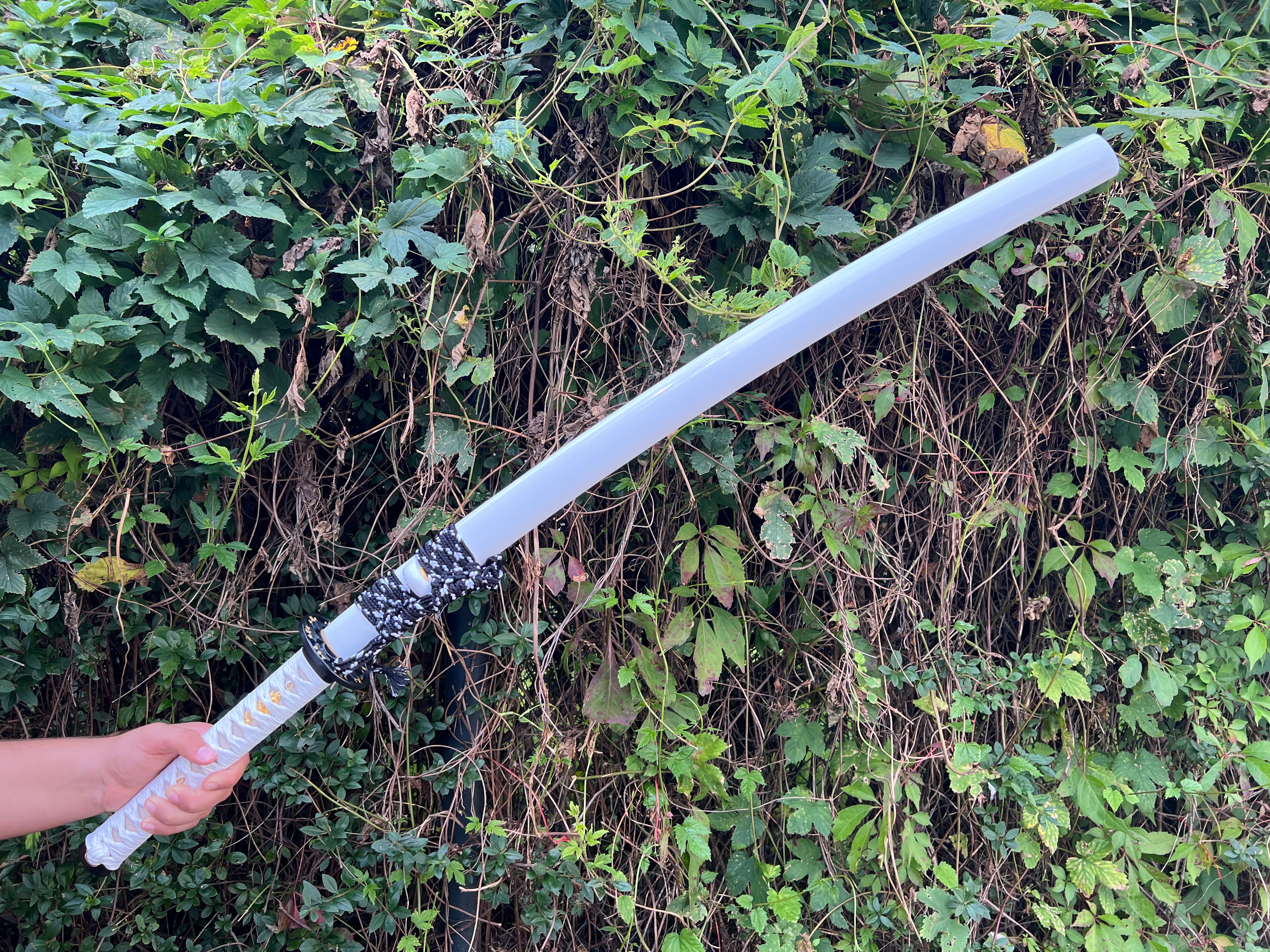 John Lee Shiro Katana - Eleganz in Weiß (White Bride Katana)(Kampfbereit und Handgeschmiedet)