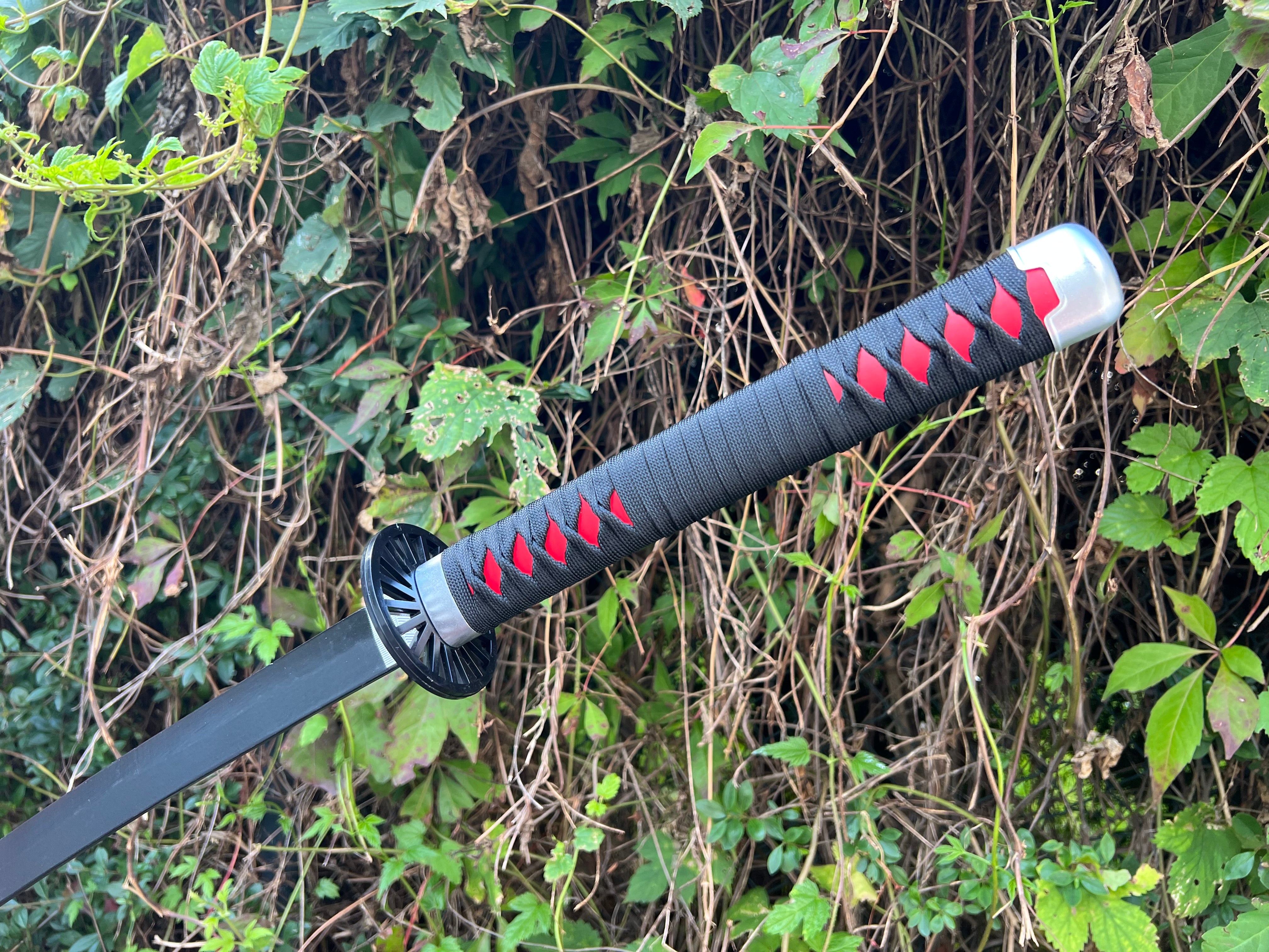Tanjiro Katana mit Bambusklinge-Demon Slayer (Nichirin): Kimetsu No Yaiba (Vorbestellung)