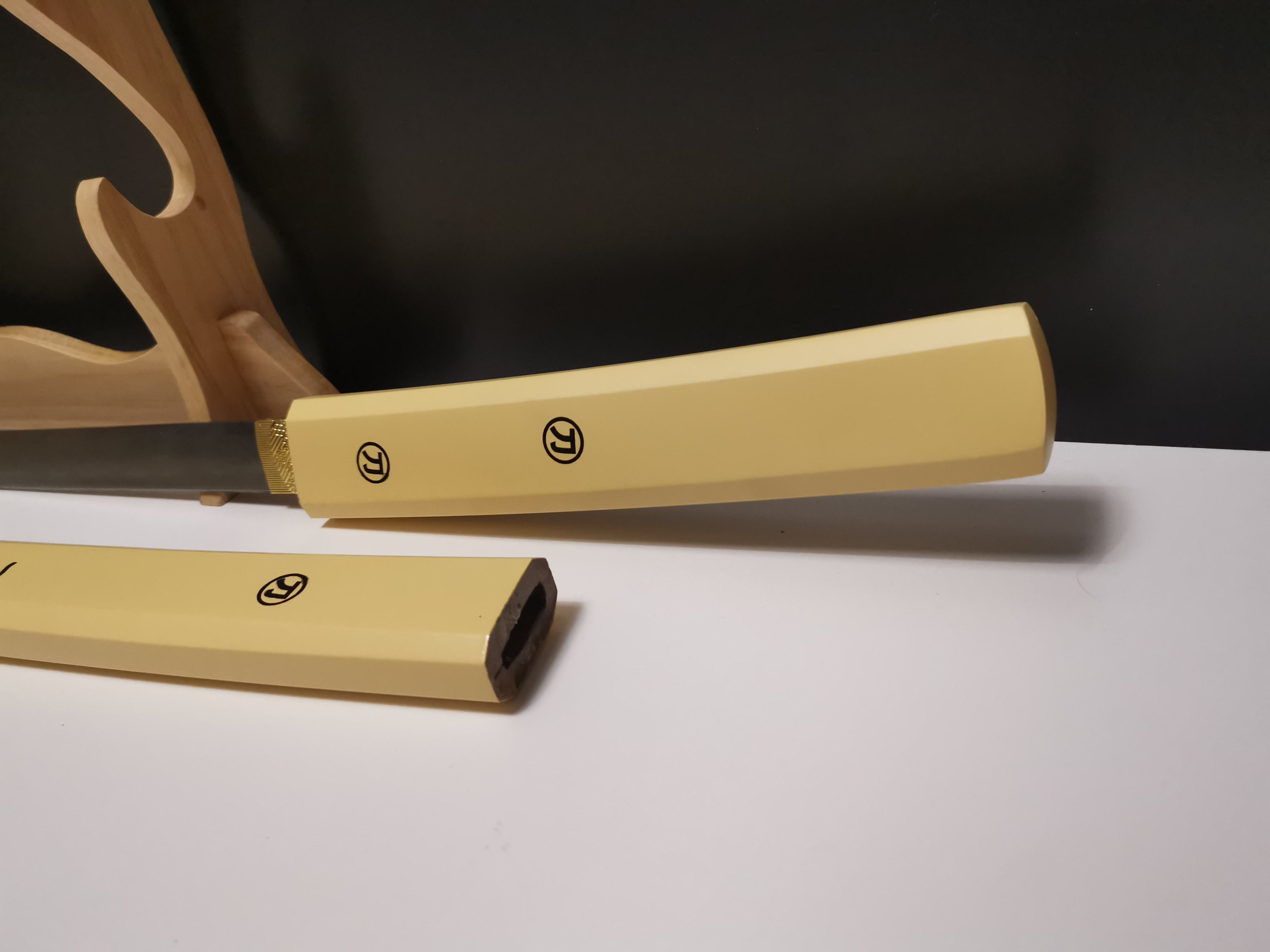 Shirasaya Katana Set mit Halterung