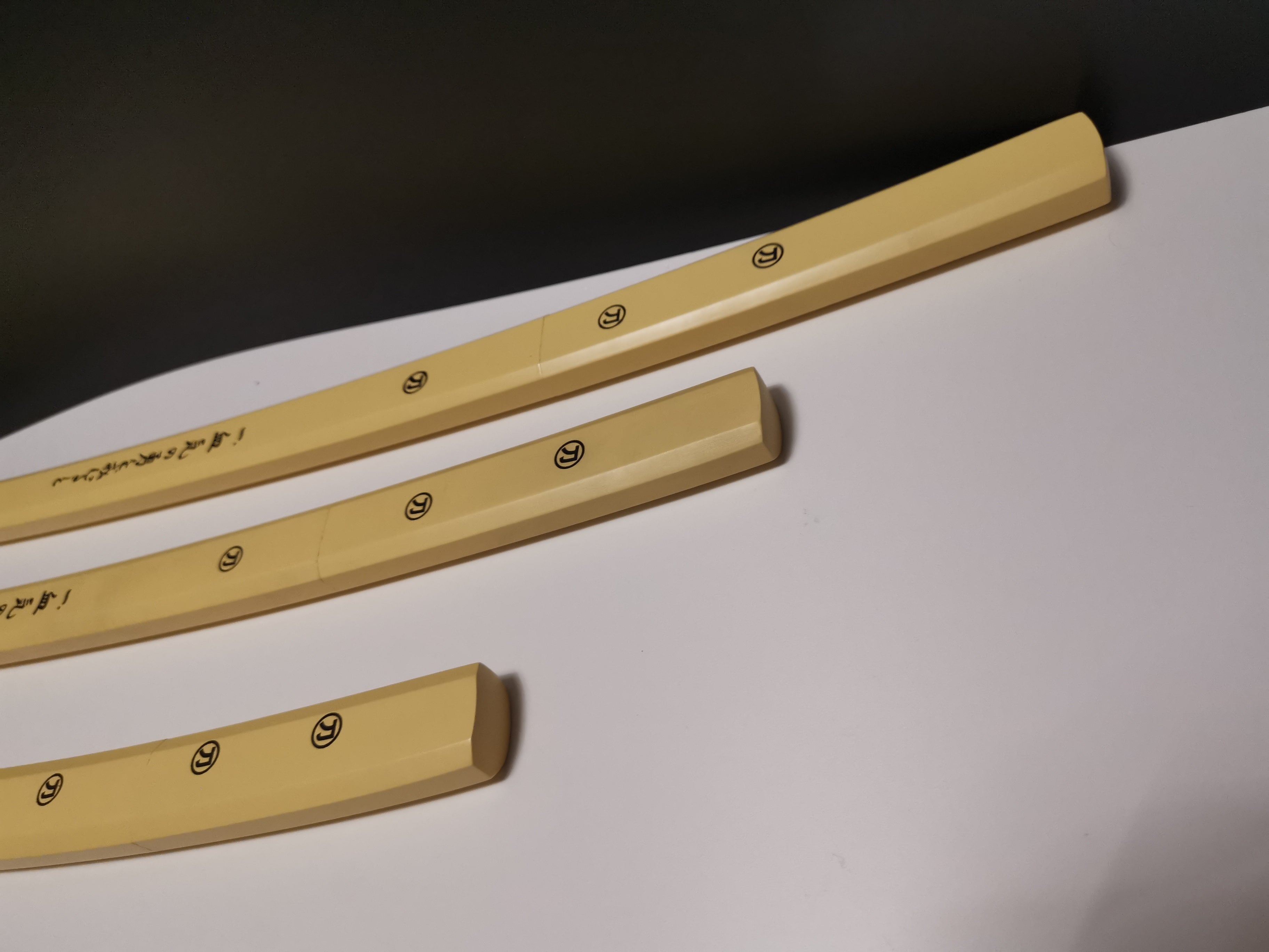 Shirasaya Katana Set mit Halterung