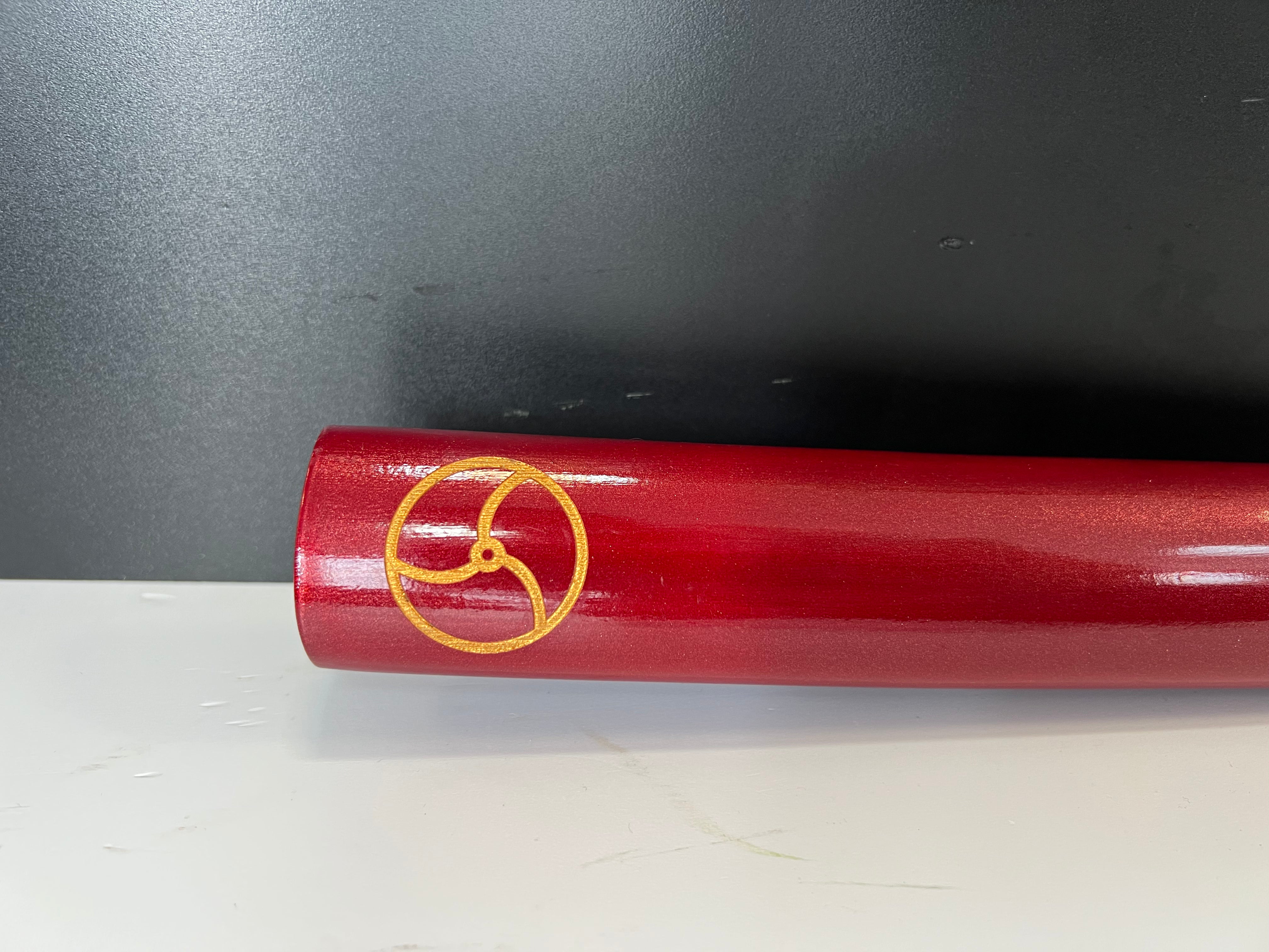 Katana in rot mit dem Himmelssiegel (Tomoe)