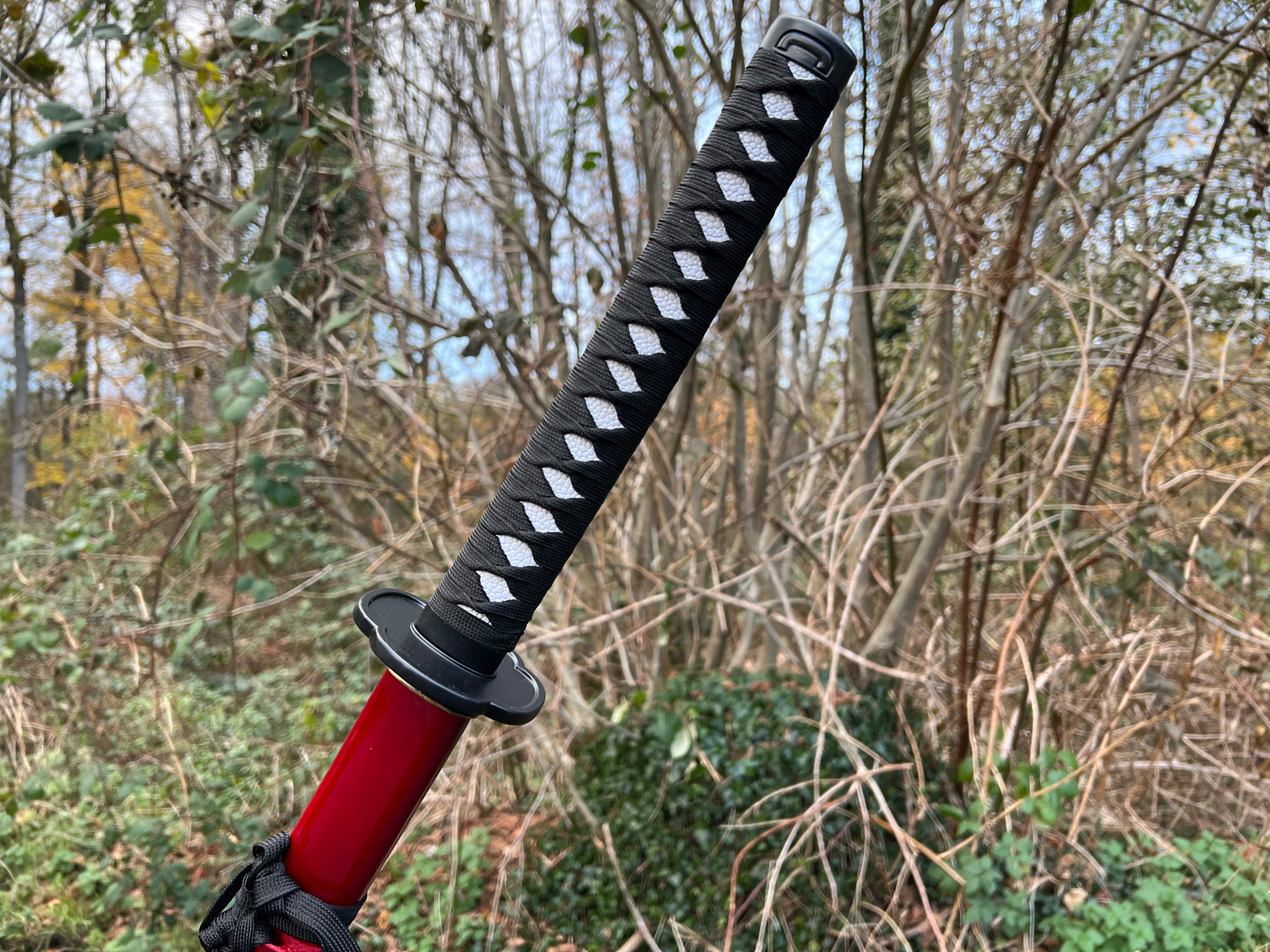 Izuminokami Kanesada Katana - Touken Ranbu