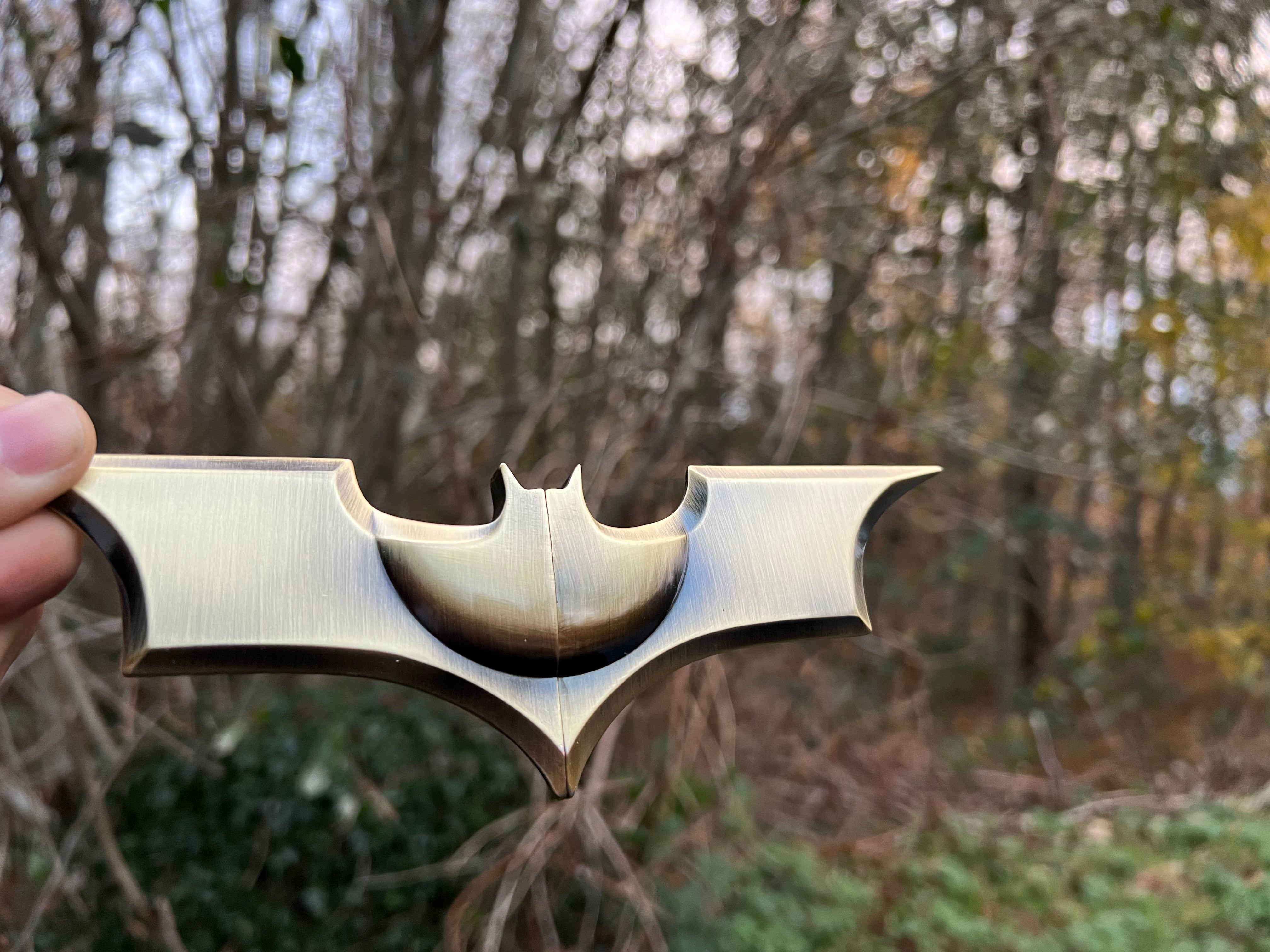 1zu1 Batarang mit Wandhalterung - Batman