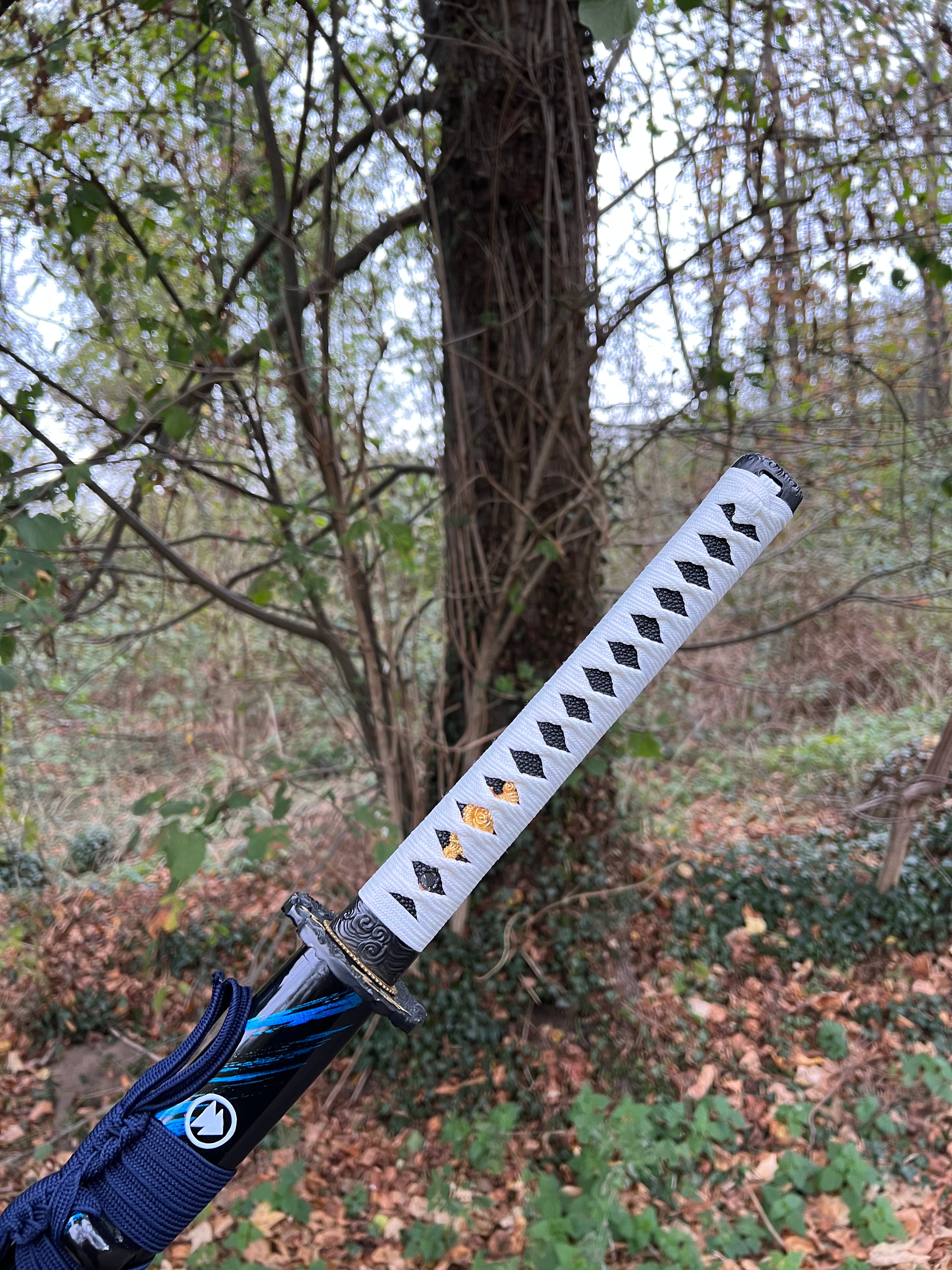 Jin Sakai Hangeschmiedetes Katana - Ghost of Tsushima