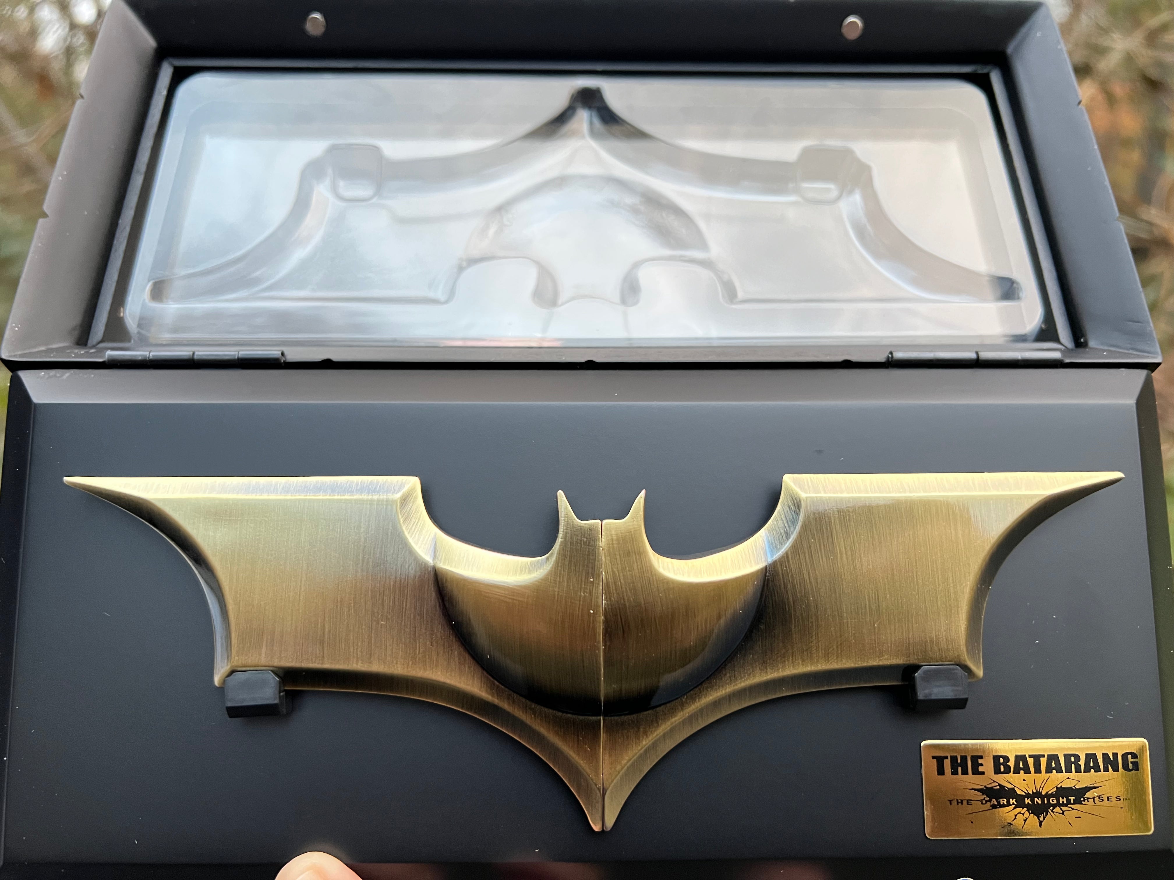 1zu1 Batarang mit Wandhalterung - Batman