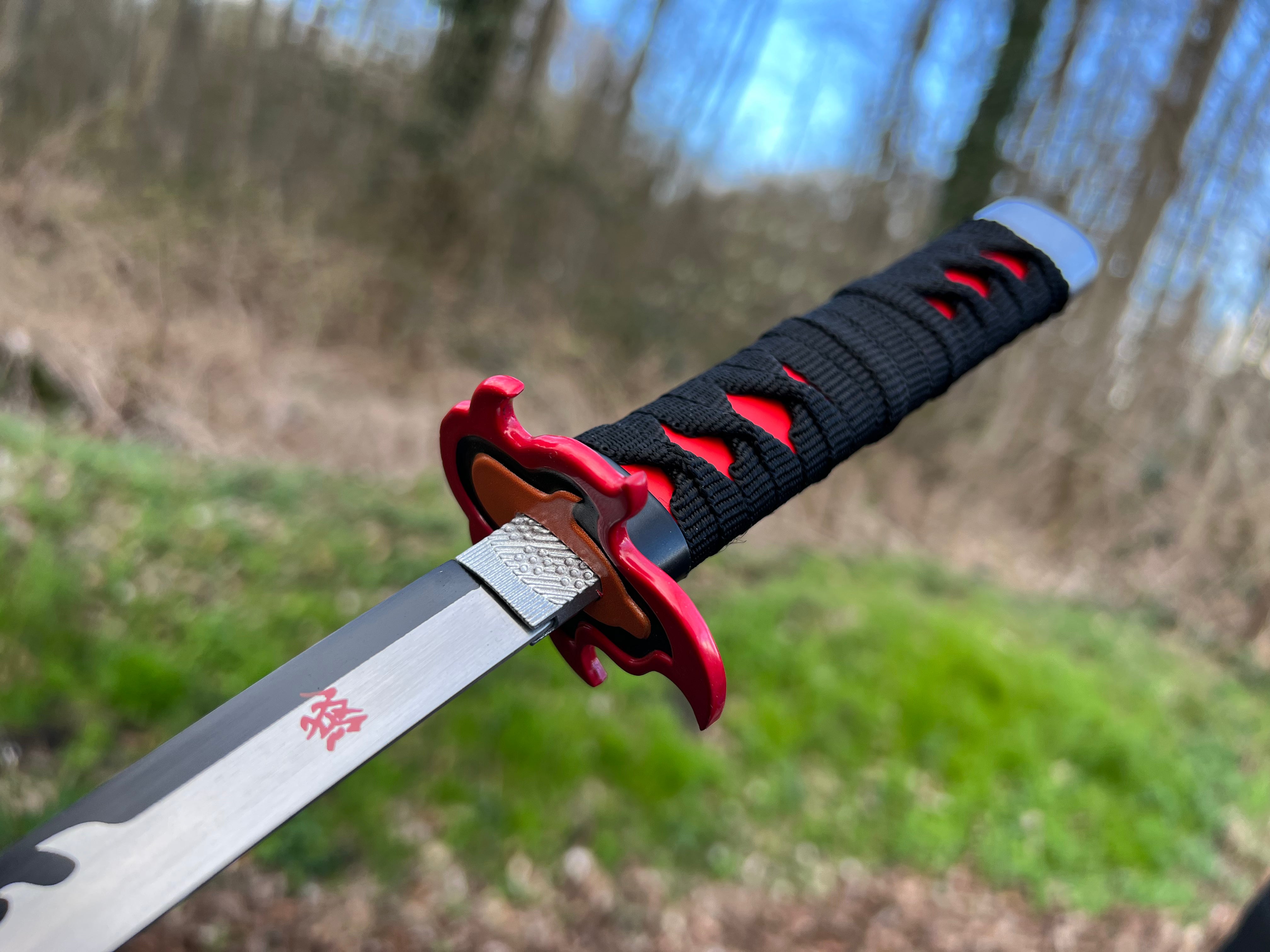 Tanjiro Katana V2 -Demon Slayer (Nichirin)Mini Katana