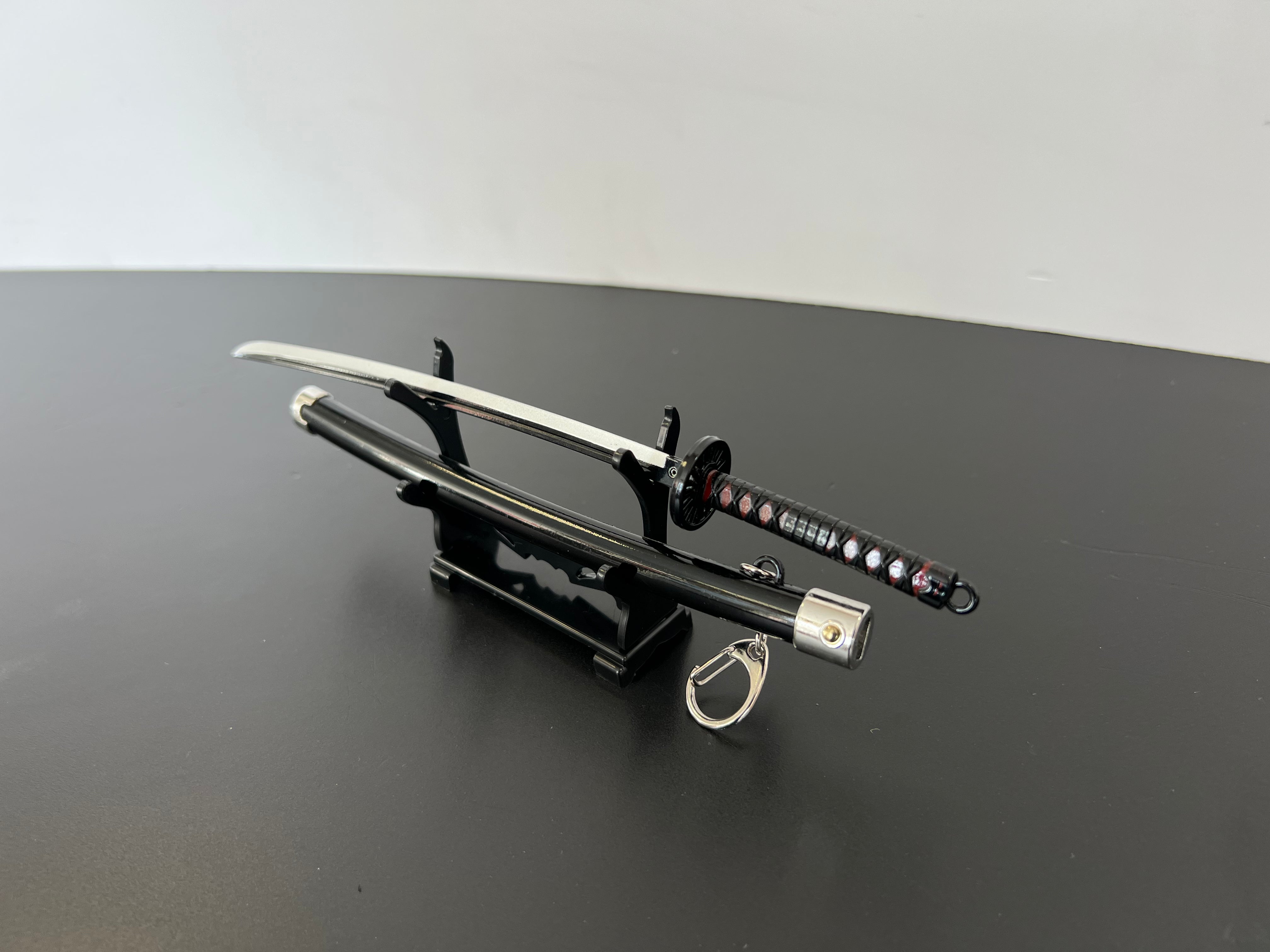Tanjiro Katana-Demon Slayer (Nichirin): Kimetsu No Yaiba Brieföffner