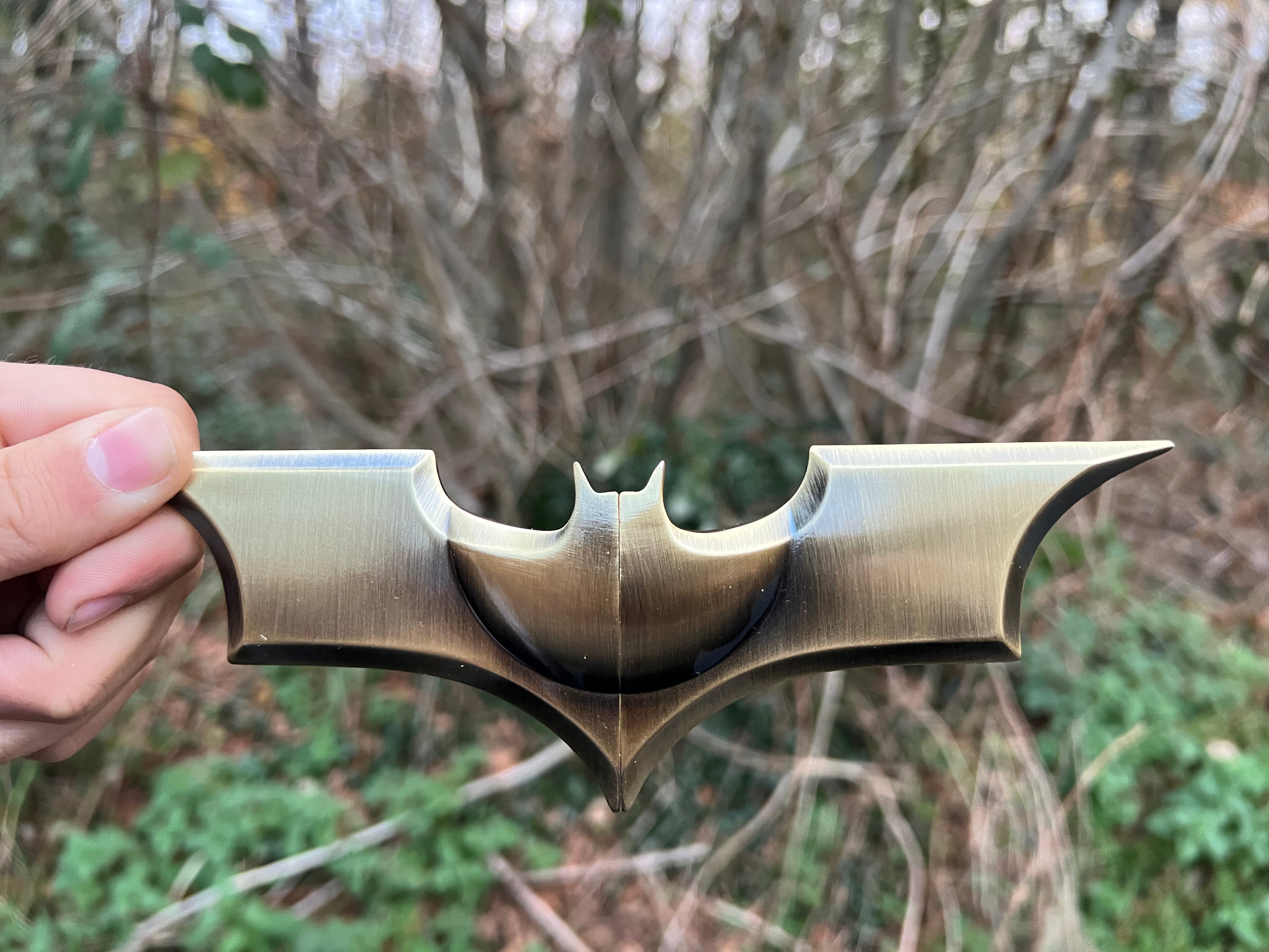 1zu1 Batarang mit Wandhalterung - Batman