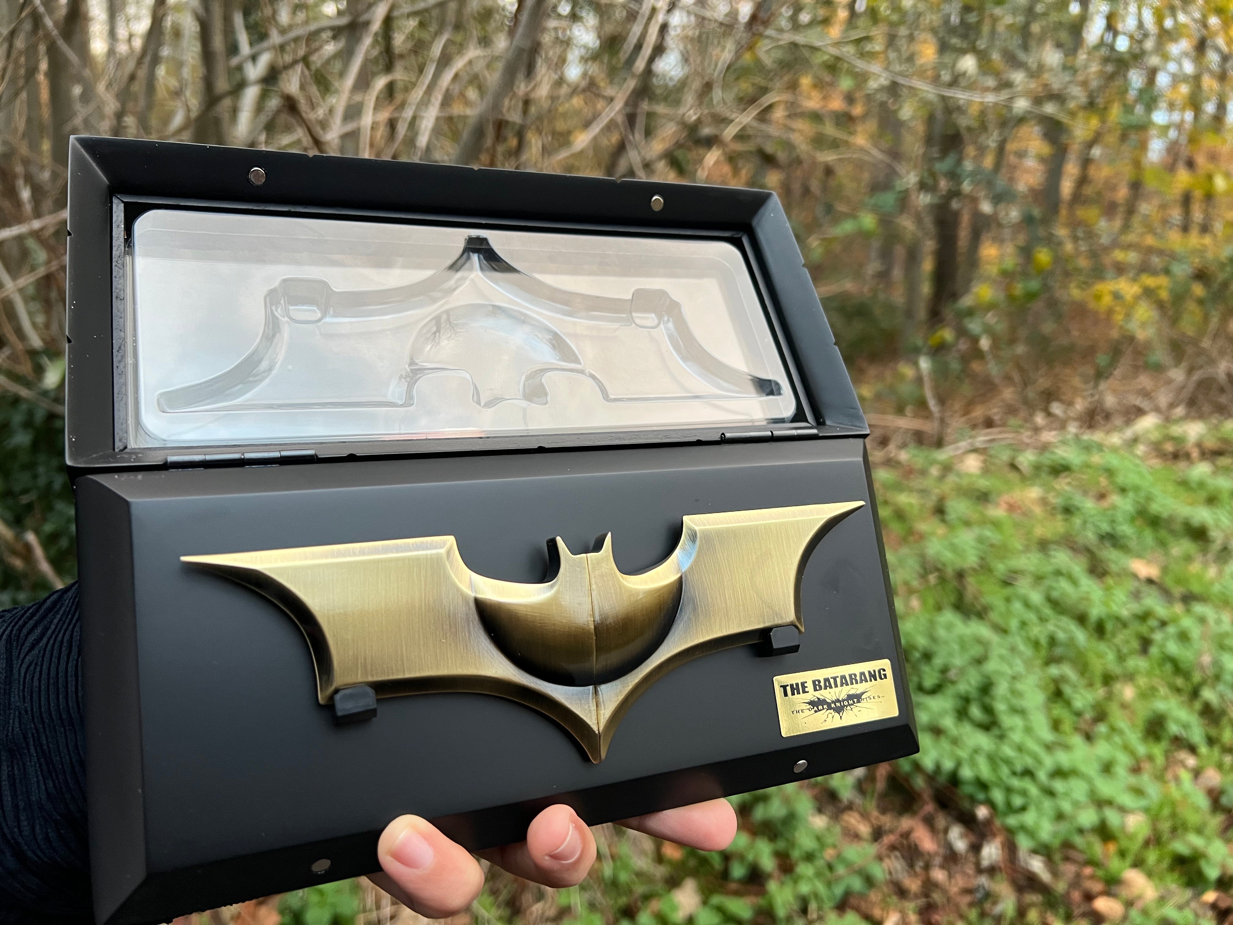 1zu1 Batarang mit Wandhalterung - Batman